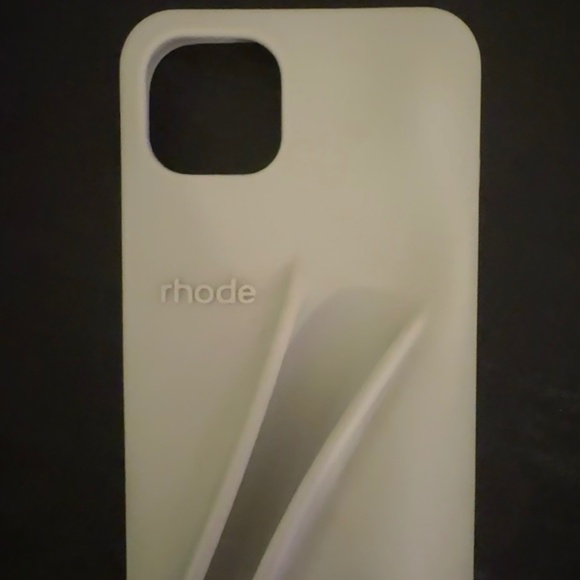 Lip case | Rhode Skin iPhone 13 - Picture 1 of 2